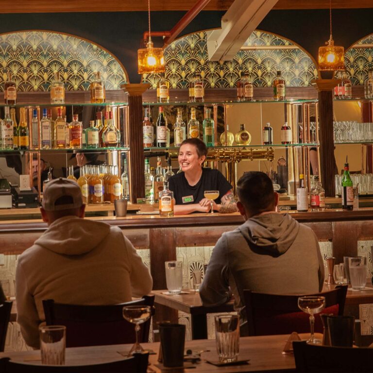cocktail classes at the old savannah distillery
